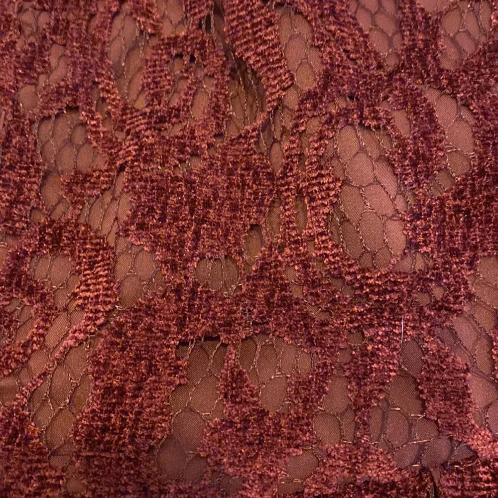 Chico’s Feminine Suede Lace Chenille Burgundy Jacket Size 2 (regular L-12) - Picture 3 of 3